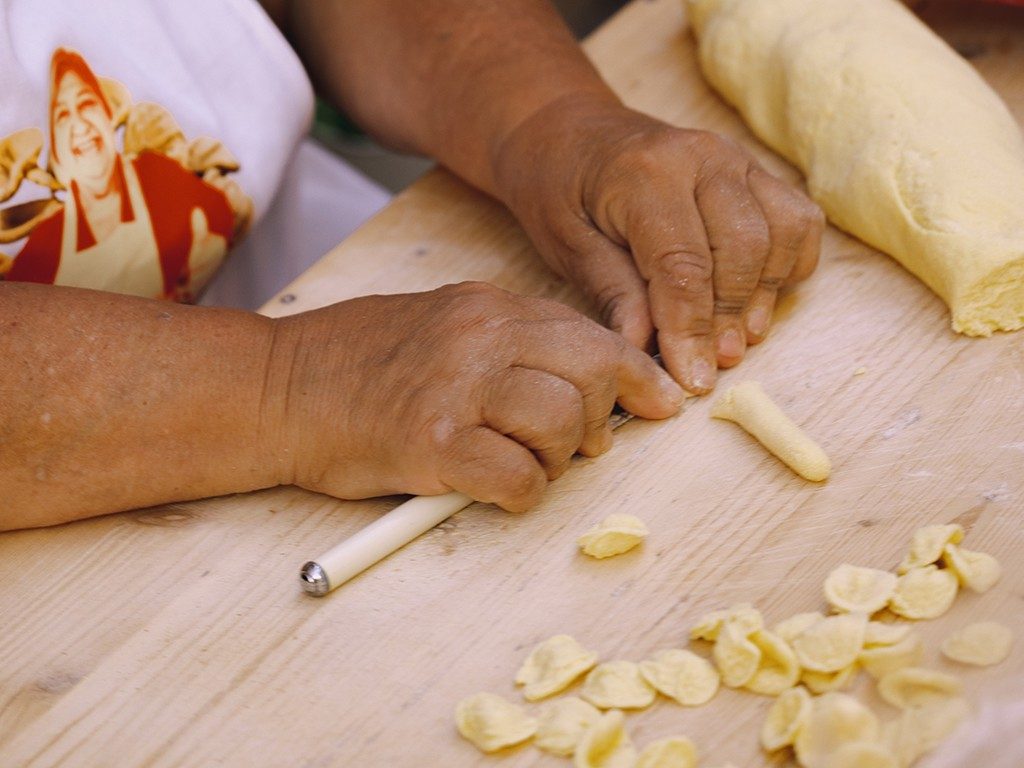 How to Eat Like a Barese in Bari Vecchia – the best of traditional food in Puglia