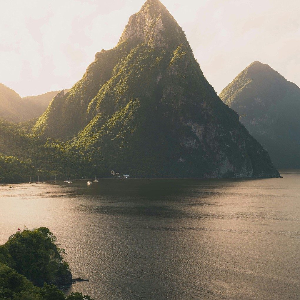 Caribbean Beyond the Beaches: Discover Islands and Exploration by Sea