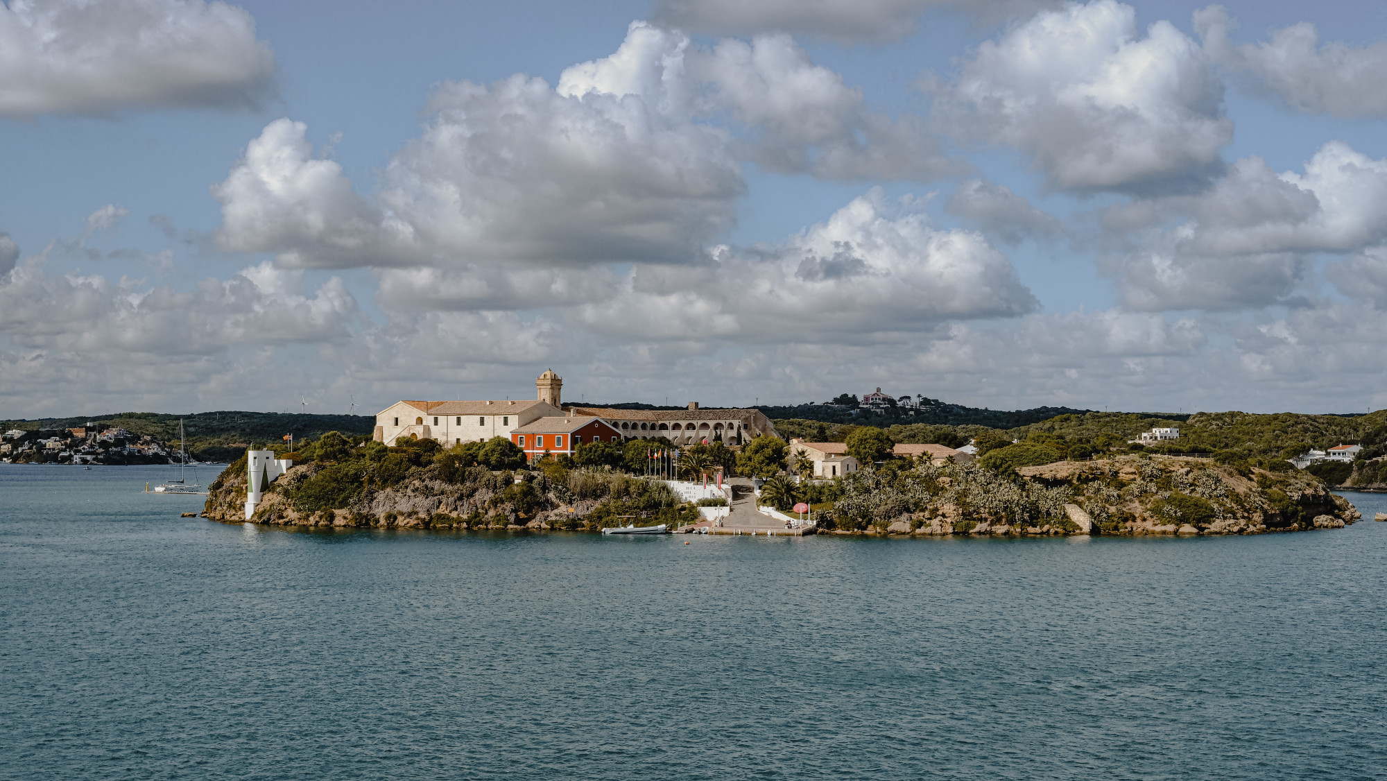 Mah Minorque Calm Mahón